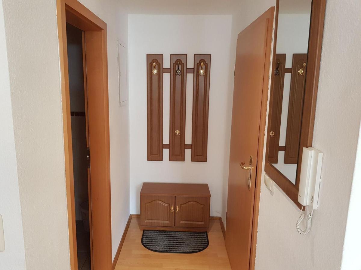 Holiday Apartment In The Lessing Town Of 卡门茨 外观 照片